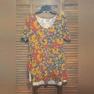 LuLaRoe shirt